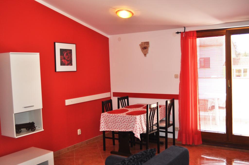 Apartment Drenovica Pula Pokoj fotografie
